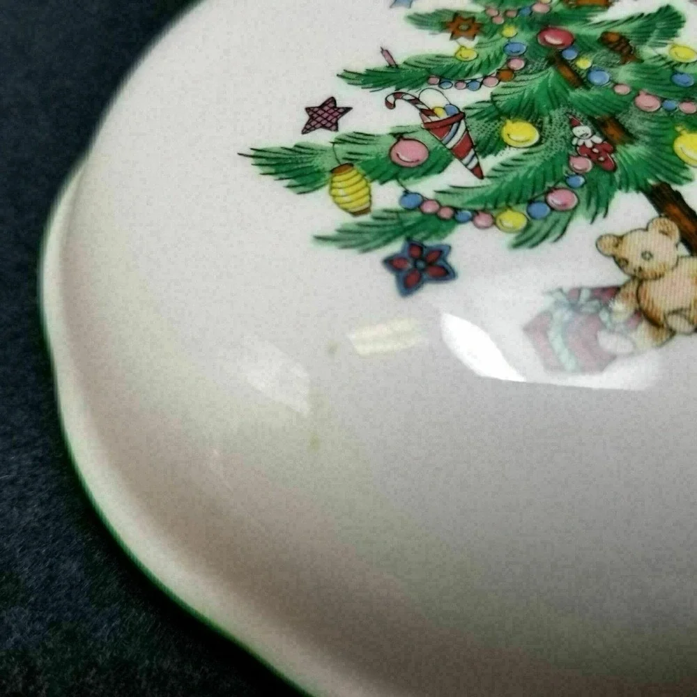 Nikko Christmas Tree Trinket Dish Bon Bon Bowl Lid Jewelry Candy Holiday Ceramic